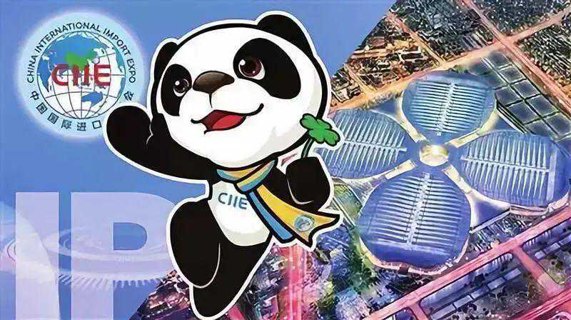 上海边防港航公安全力护航进博首单大型展品