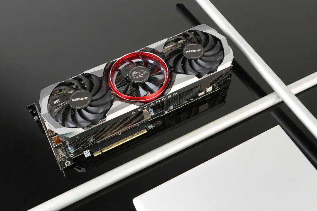质感满满的视觉刺客，iGame GeForce RTX 3090 Advanced OC