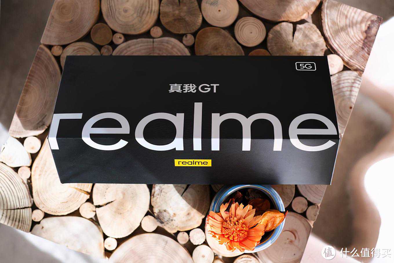 跑分77万性能彪悍，骁龙888最低价，realme GT测评