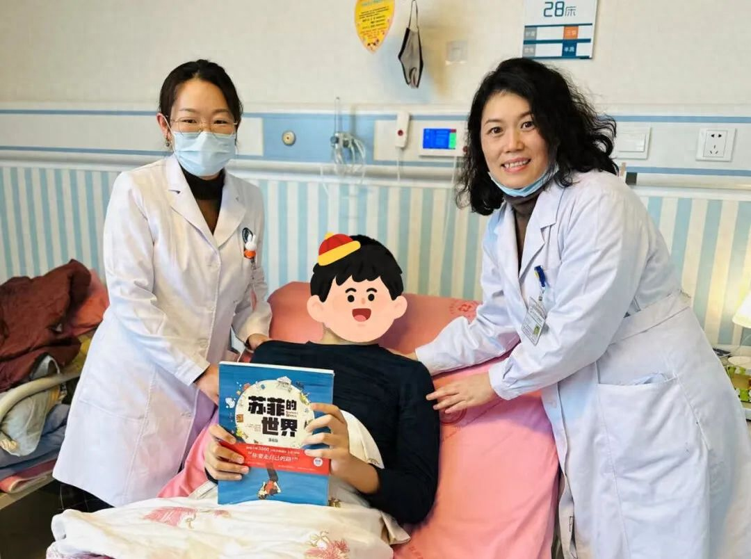 超50名医护参与抢救！“沉睡”31天的孩子终于“苏醒”