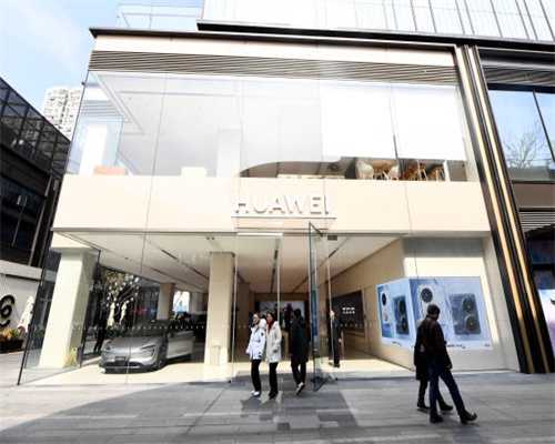 日本梱包运输仓库株式会社在包装中心引入机器人